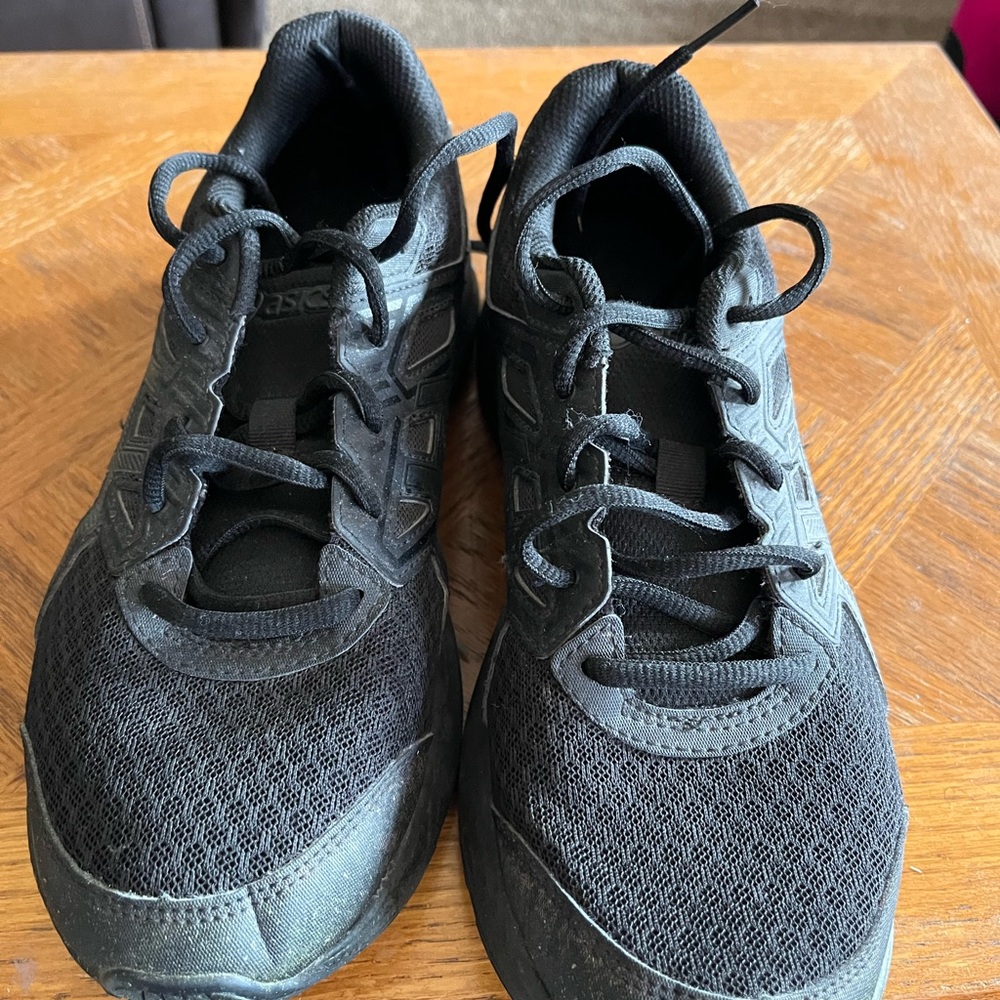 ASICS men’s size 8.5